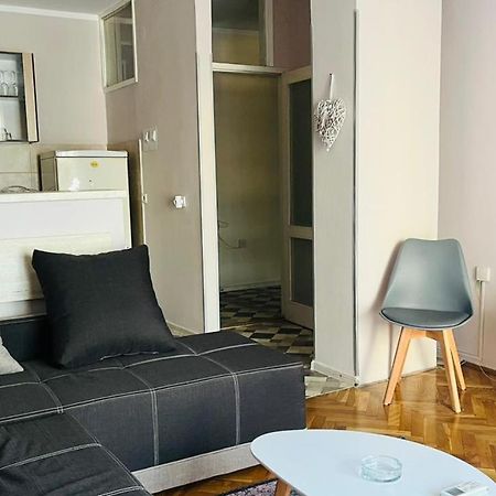 Majdini Clock Tower Apartman Podgorica Eksteriør billede