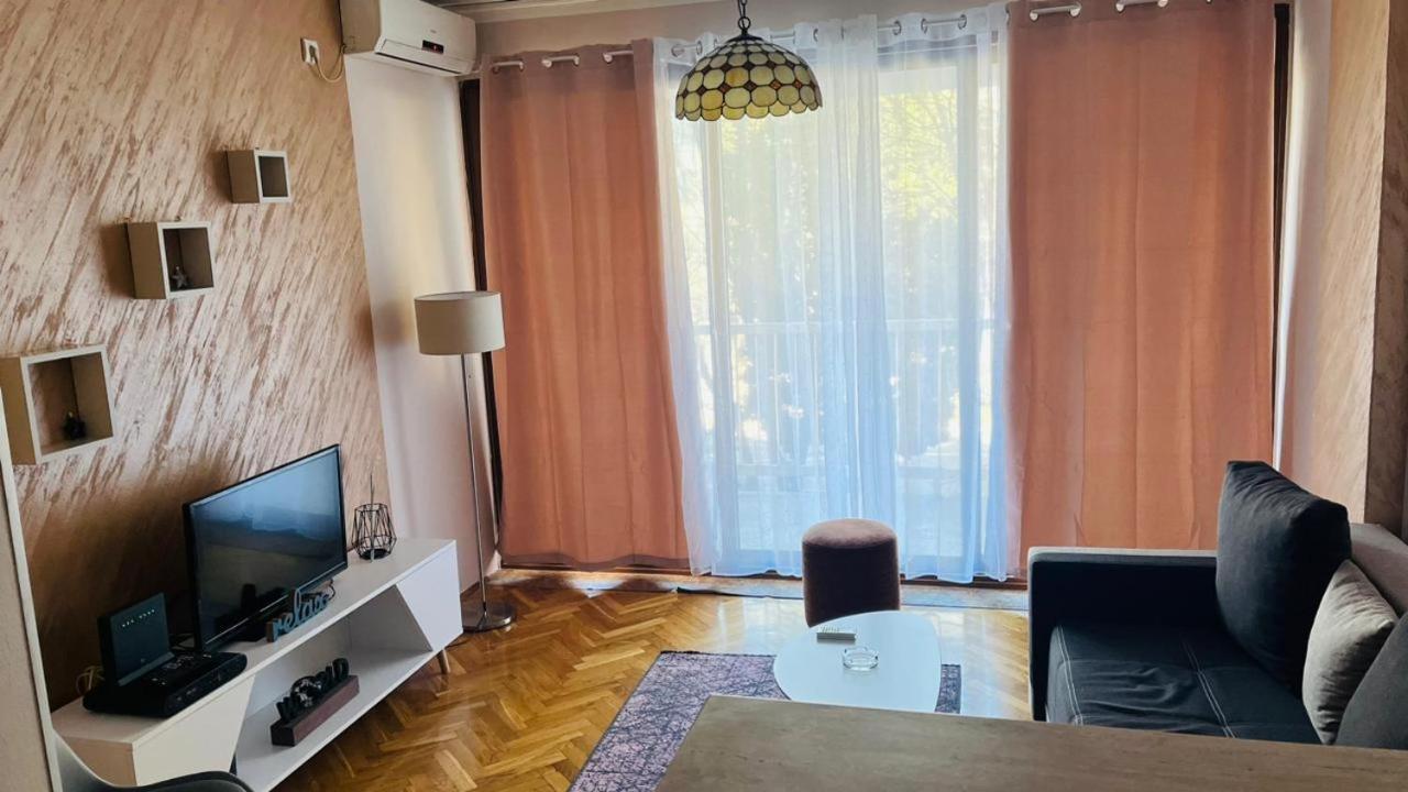 Majdini Clock Tower Apartman Podgorica Eksteriør billede