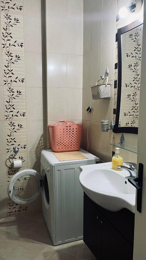 Majdini Clock Tower Apartman Podgorica Eksteriør billede