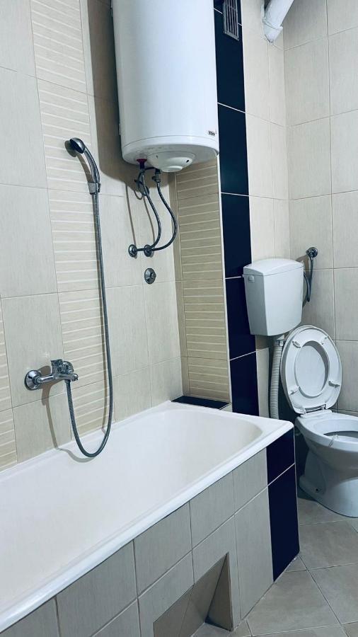 Majdini Clock Tower Apartman Podgorica Eksteriør billede