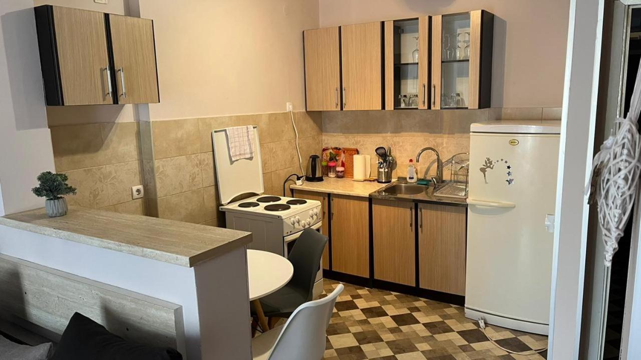 Majdini Clock Tower Apartman Podgorica Eksteriør billede